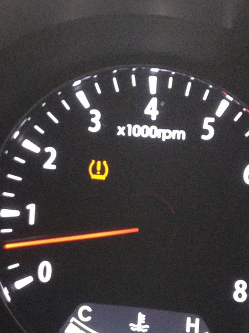 起亚k5指示灯问题