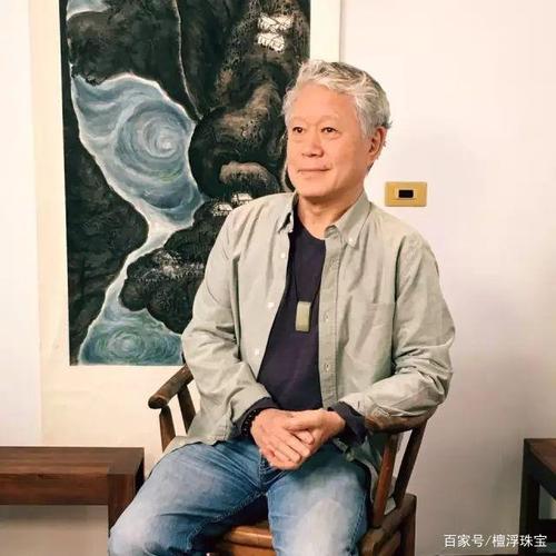 胸间高挂无事牌的蒋勋