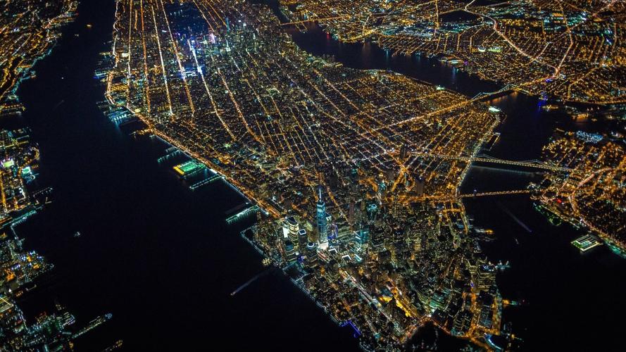 灯火通明的城市夜景摄影高清宽屏壁纸