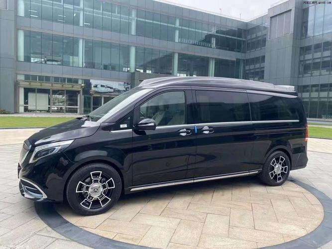 奔驰v260迈巴赫商务车vs980商务车评测