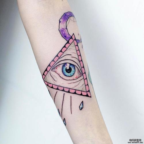 手臂色彩上帝之眼纹身