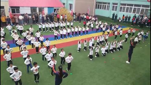 《我运动 我健康 我成长》钢城幼儿园队列队形及广播操比赛
