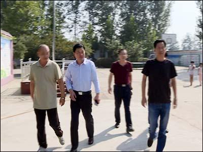 新乐市人民政府>>>李志勇,郭建亭等市领导开展教师节
