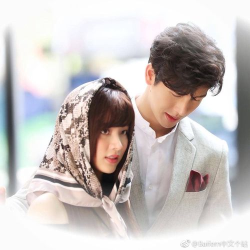 《吹落的树叶》的剧照20