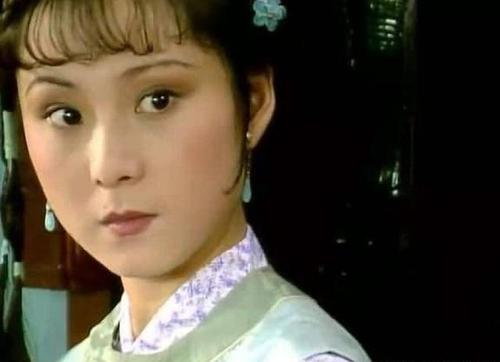 87版《红楼梦》晴雯撕扇,安雯自行设计两个眼神,拍完之后成经典