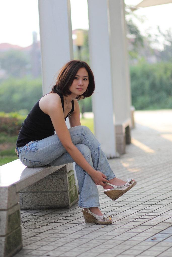 美女陈瑜公园之二