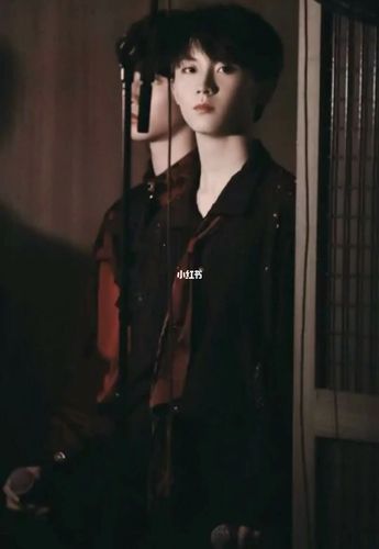 黑色系的马嘉祺96绝!超级帅!_马嘉祺_黑色系_娱乐