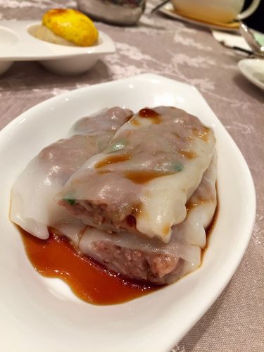 香荽鲜牛肠粉 $ 44