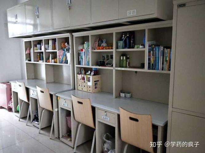 临沂大学的宿舍条件如何?校区内有哪些生活设施?