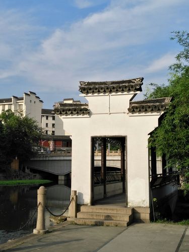 龙溪港两岸新风貌(下)
