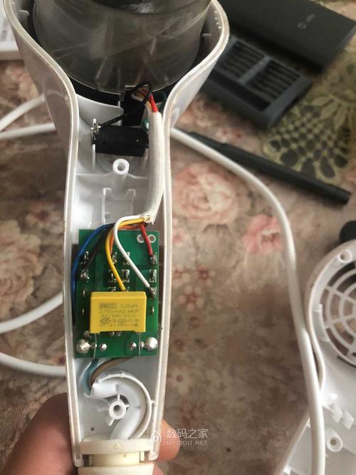 拆解飞科电吹风flyco2000w