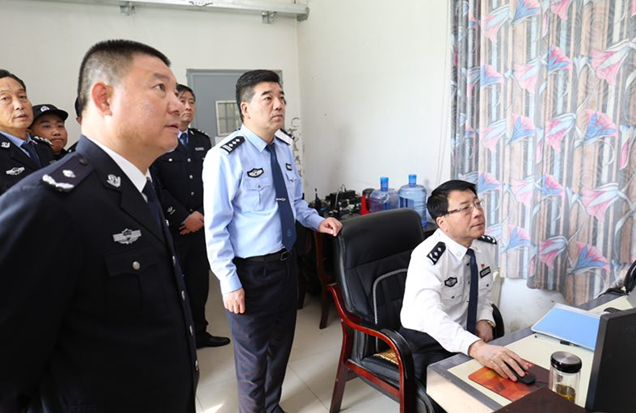 辛海波深入崔家沟监狱检查国庆安保维稳工作