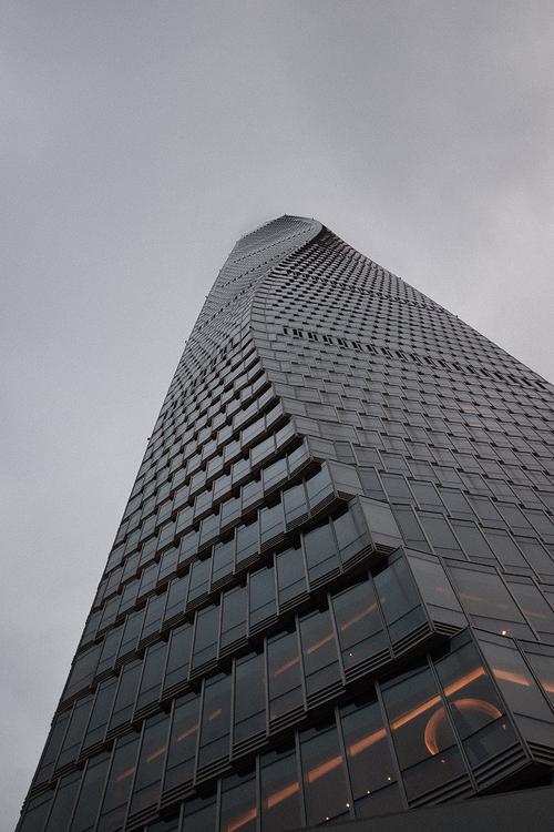 lee)先生表示:"青岛瑞吉酒店的开业,将开启青岛奢华