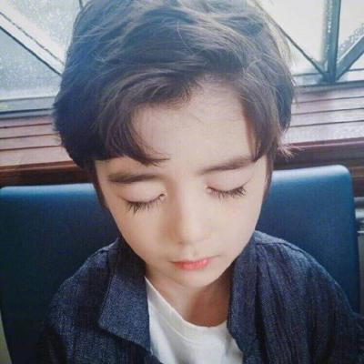 高清帅气男生微信头像可爱小男孩 帅气男生微信头像贼可爱小朋友