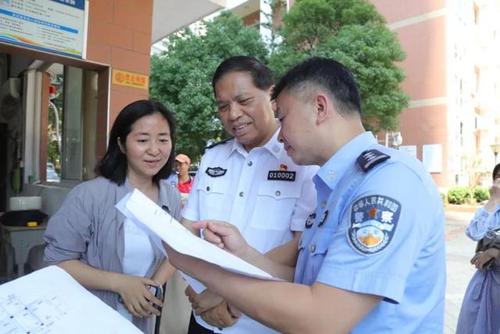 徐十斗同志深入红谷滩分局调研 "我为群众办实事"爱民