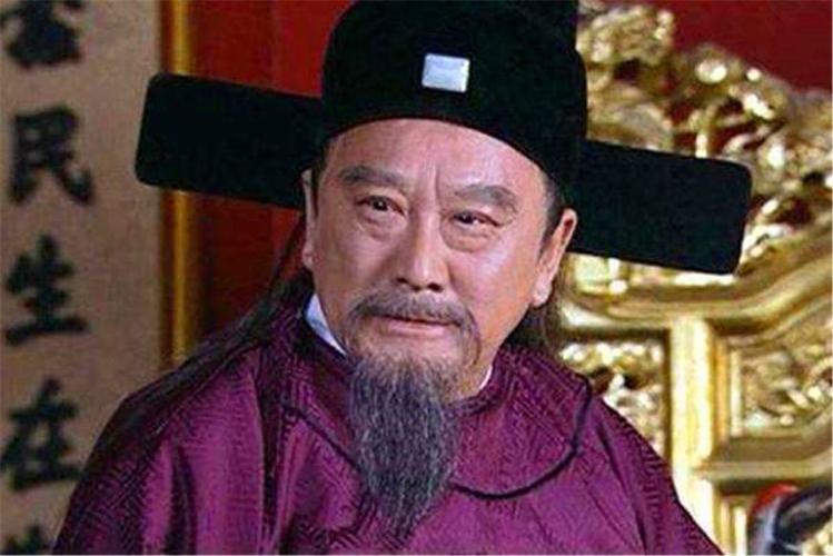 李善长:我有免死金牌,可免去一死,朱元璋:你看免死金牌的背面