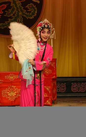 沈铁梅携川剧《金子》进长安大戏院