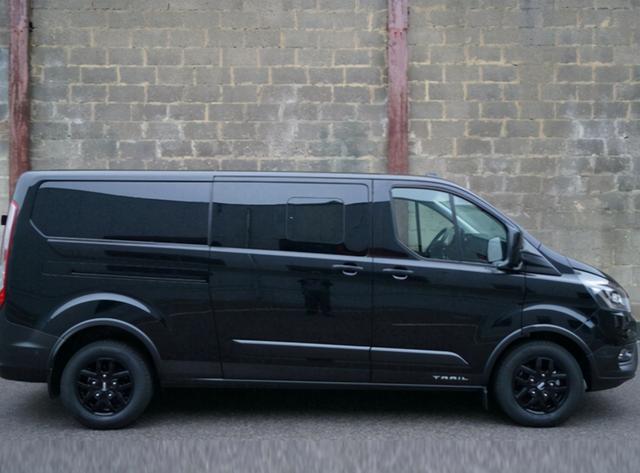 全顺mpv变身"黑武士",2.0t柴油引擎 四驱,炫酷外观真霸气