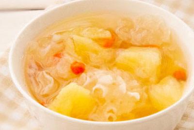 银耳菠萝汤的做法