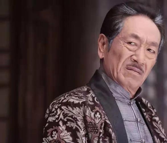 "反派专业户"王奎荣,68岁被逼婚,如今过得怎么样?