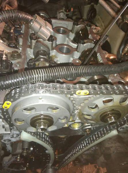 比亚迪fo正时链条.怎么对的,曲轴上标记对哪里,求大神