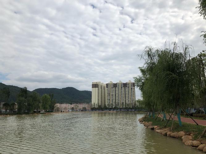 建设中的乌蒙水乡