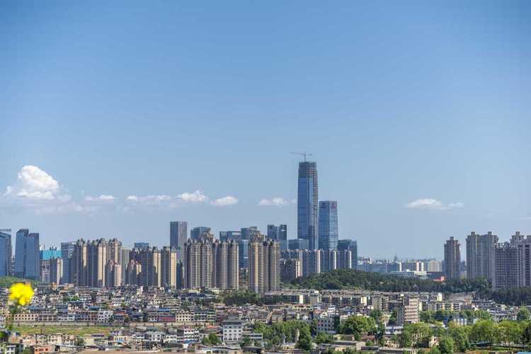 10月24日,记者从贵阳市白云区第十次党代会上获悉,该区大力推进棚户