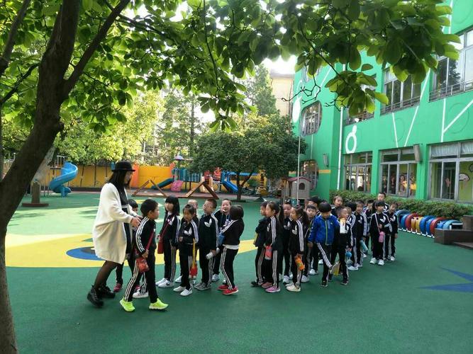 余姚市舜水幼儿园大一班走近小学