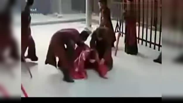 打屁屁的视频 打屁股 美女范冰冰