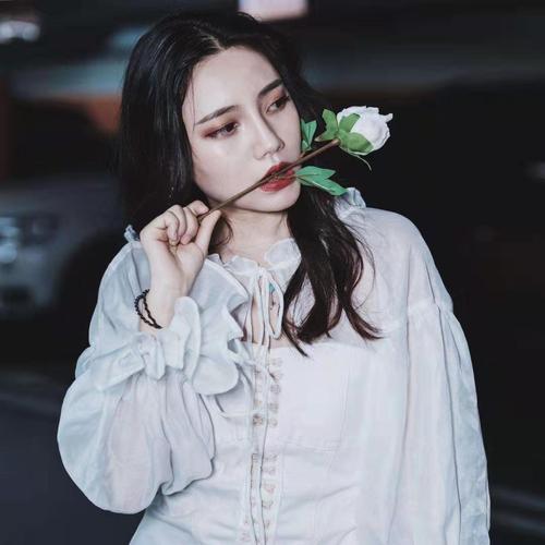 研究所莫邪   简介:一个制仗少女的鉴渣之路和高仪式感日常 平台:抖音