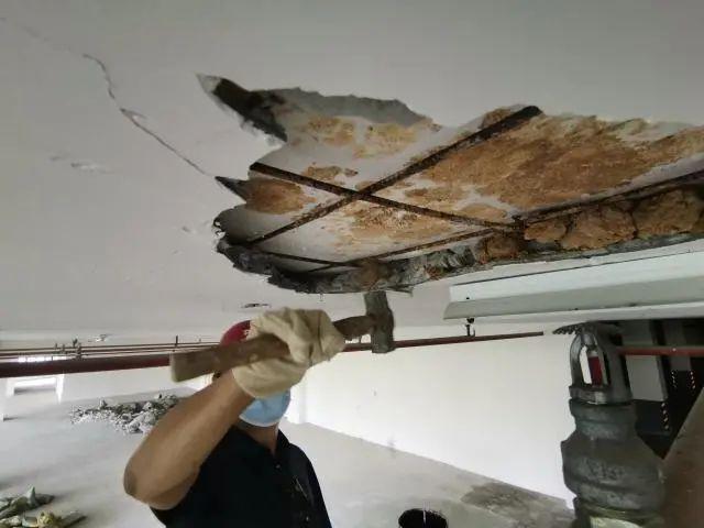 开发商与施工方却忙着打官司|地下停车场|地下车库|楼板_网易订阅