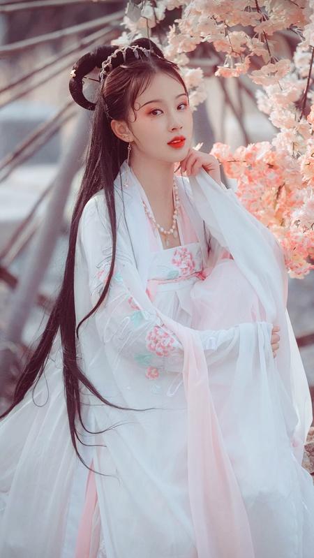 小清新森系汉服女生图片