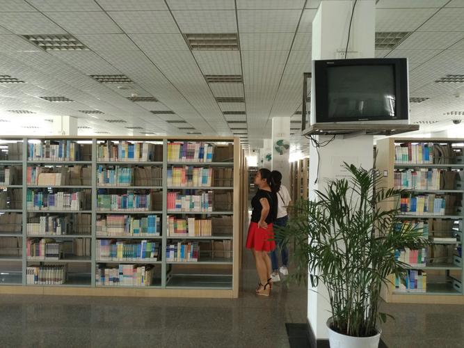 鄂州职业大学图书馆入馆教育