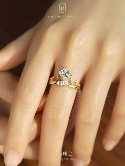 不是叭 这个公主方钻戒也太绝绝子了!_钻戒_复古_公主