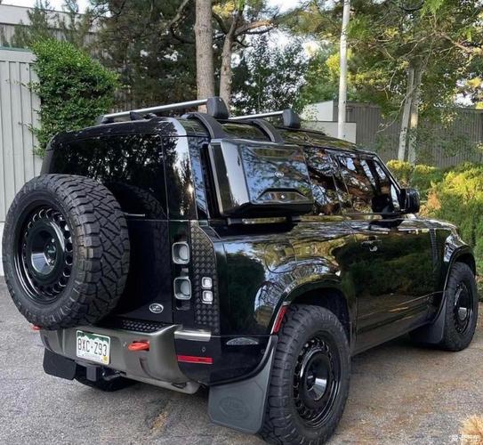 全新路虎卫士90黑武士