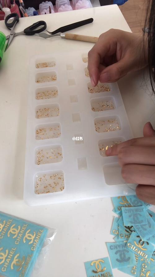 手工麻将制作过程(三)_手工制作_麻将_diy_滴胶_diy手工制作_兴趣爱好