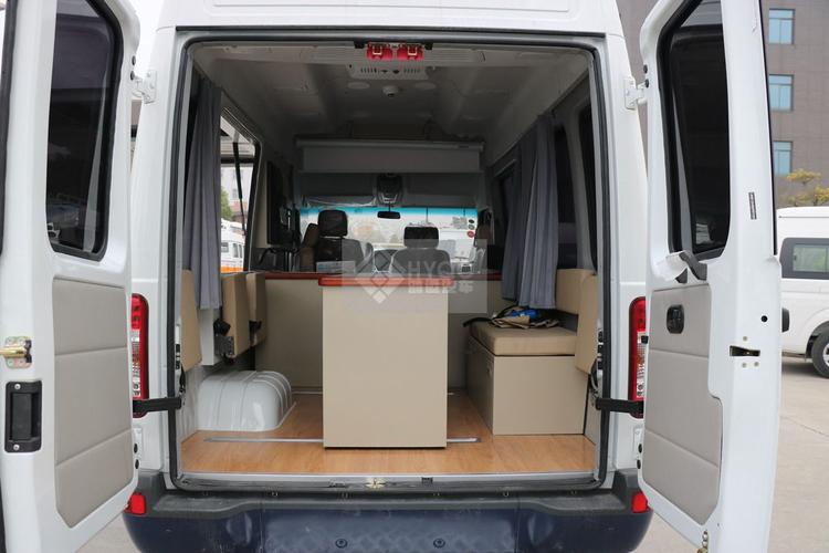 依维柯a37巡回审判车