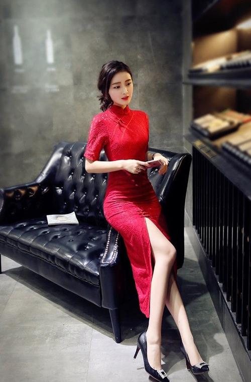 气质美女高位开叉旗袍高清写真大片