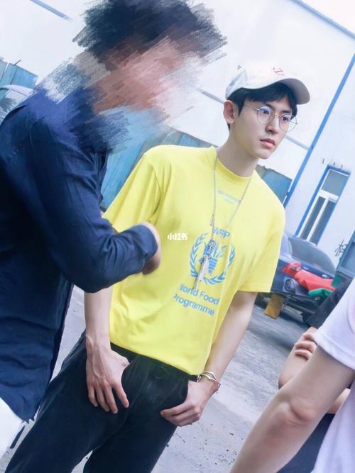 老婆到底几岁啊,生图好白好帅_张哲瀚_爱情故事_宝藏男孩张哲瀚_娱乐