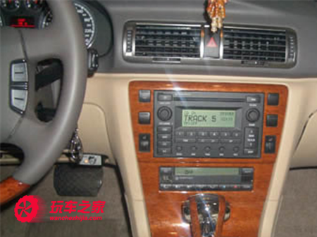 帕萨特汽车音响改装示例图解