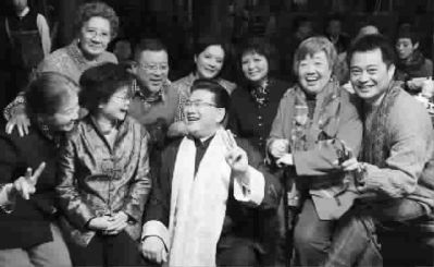 二十年后重聚首还是"上海一家人"