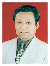 任隆化县政府副县长;1997年1月至1998年2月,任中共隆化县委常委,政府