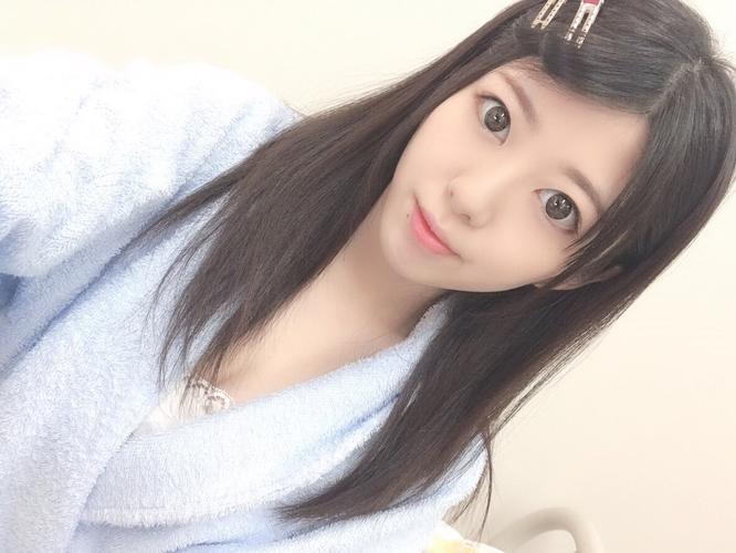 第三位:有坂深雪