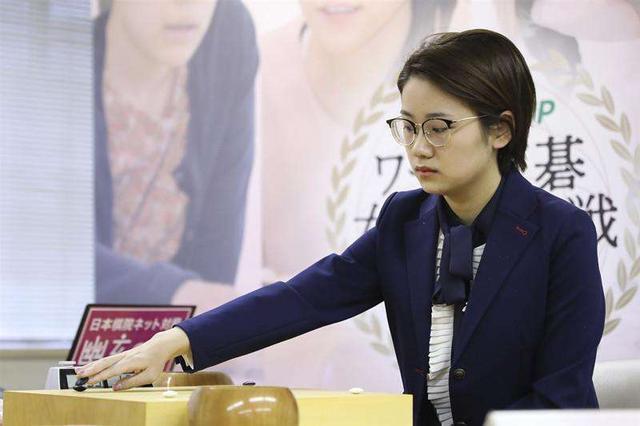 柯洁与申真谞都没有十足的把握击败对手,但是在女子争夺中,於之莹与