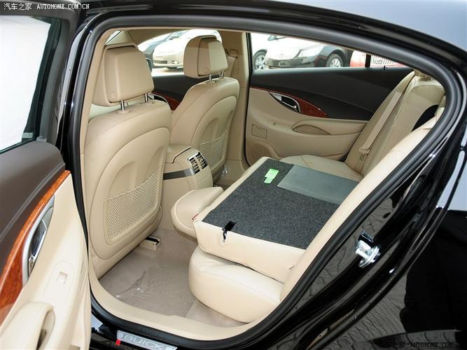 通用别克 君越 2012款 2.4l sidi豪华版