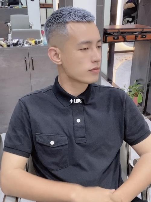 毛寸渐变 灰白色_阿布男发分享_潮流_潮流发型