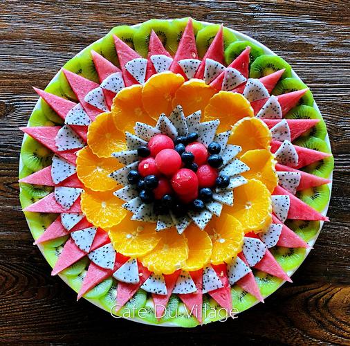 最简单美丽的果盘摆法,试试看,你一定会惊艳到自己.