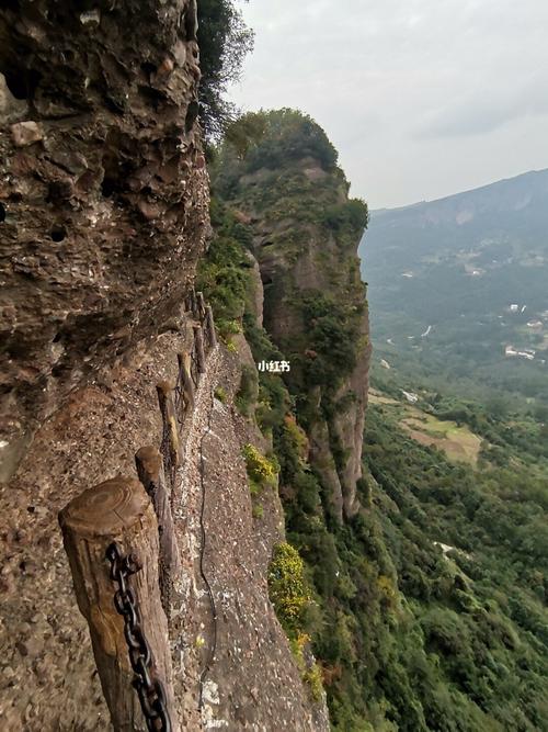 剑门关_剑门蜀道剑门关旅游景区攻略_遛娃_景点_剑门关_出行_传统景点