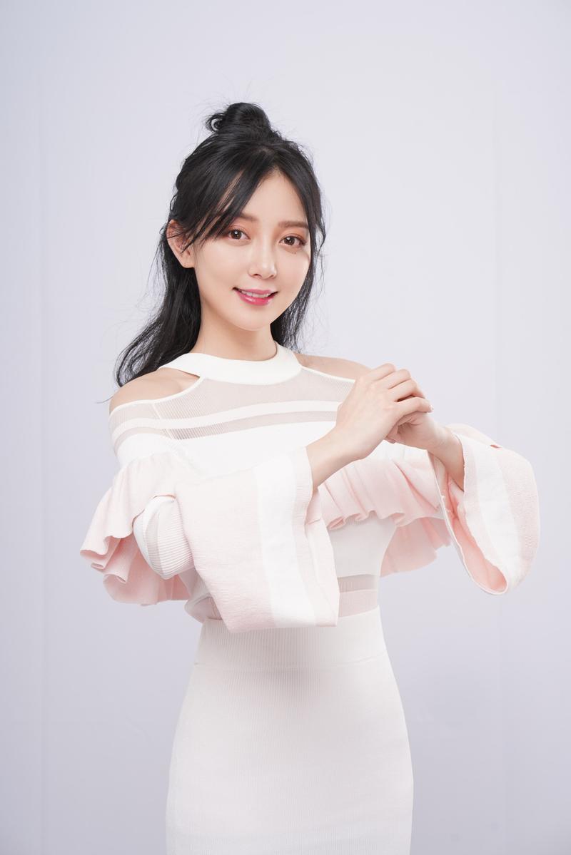 汪小敏献唱《都挺好》插曲 开口便让苏明成泪崩?