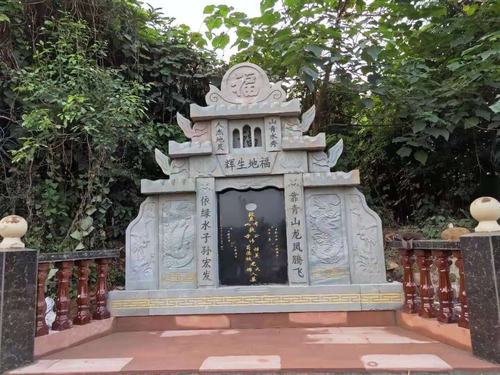 达州青石墓碑三滴水